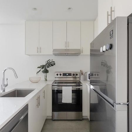 Welcome To Kinn Apartment - Lovely One Bedroom Vancouver Exterior photo